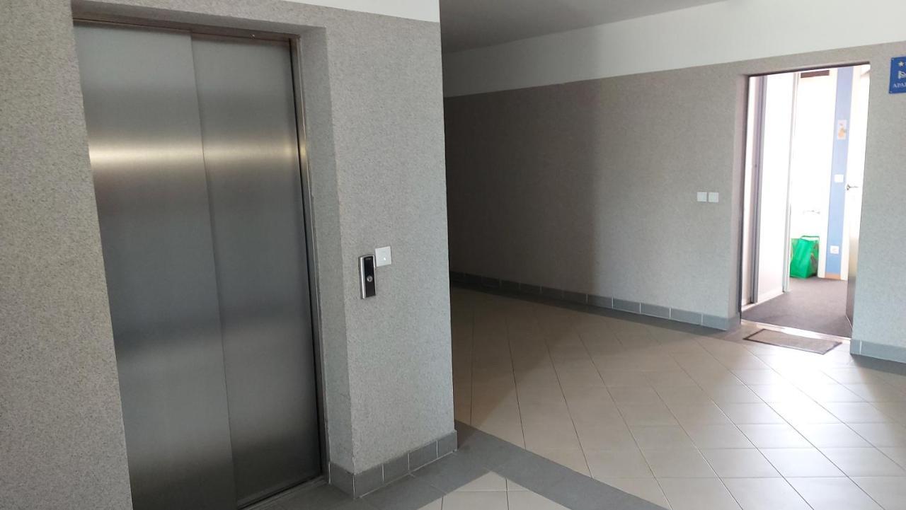 Appartamento Apartman Ella Zagabria Esterno foto