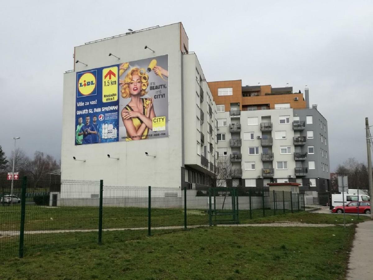 Appartamento Apartman Ella Zagabria Esterno foto