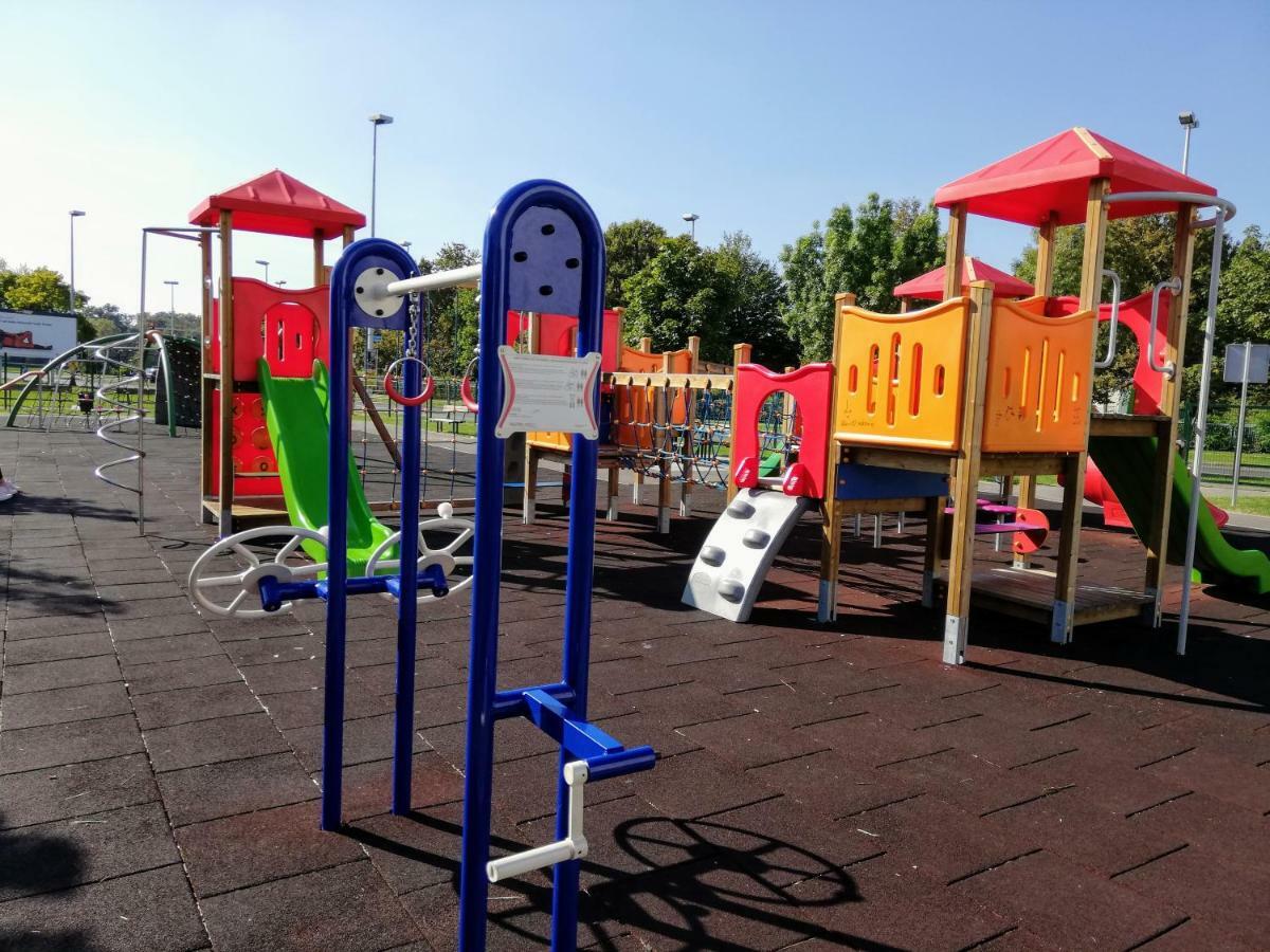 Appartamento Apartman Ella Zagabria Esterno foto